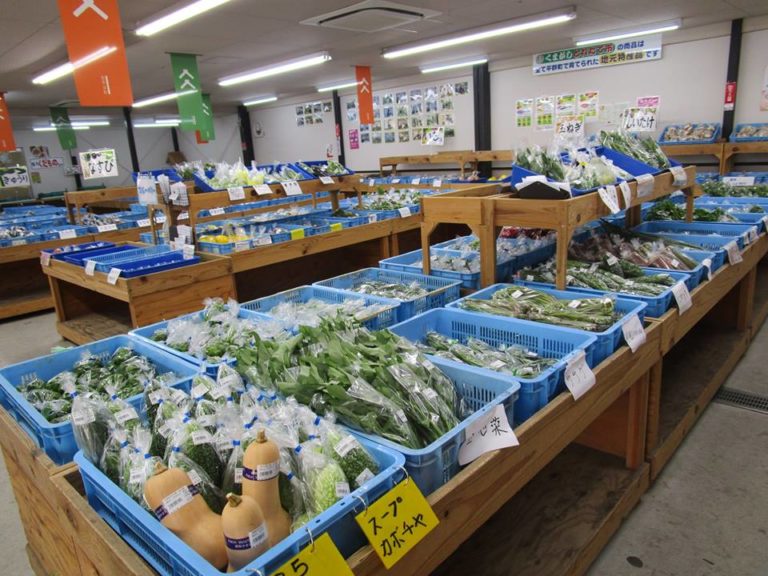 道の駅大和路へぐり くまがしステーションの名物、古都華パフェ ぐるり生駒山系
